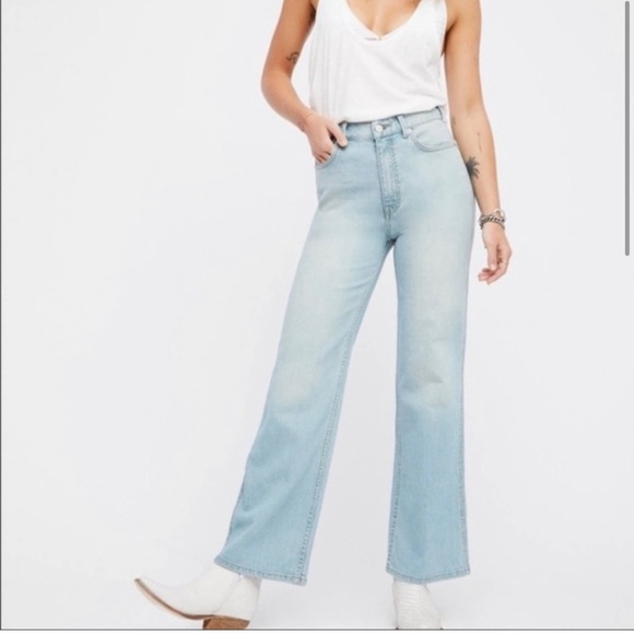FREE PEOPLE 90s High Rise Straight Jeans - Picture 3 of 6